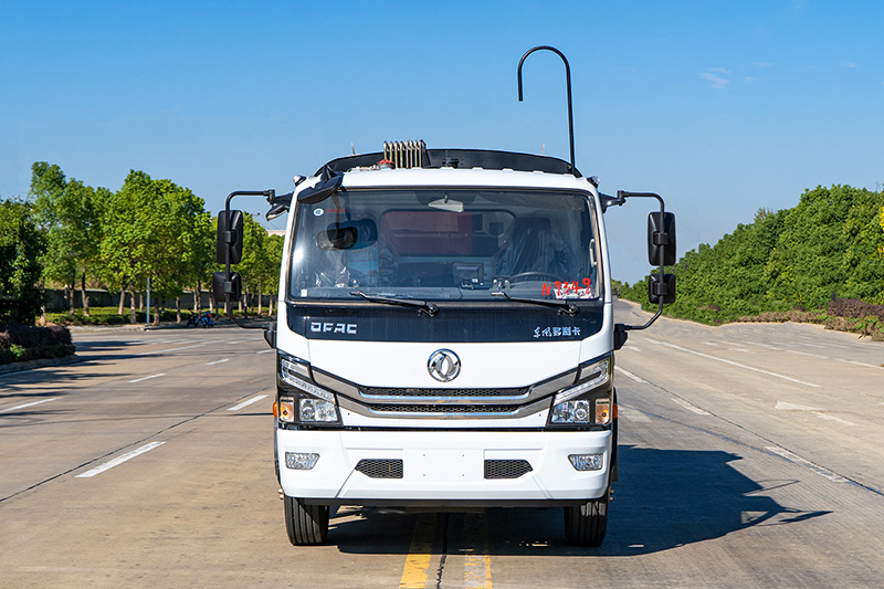 東風D7 23款壓縮式垃圾車(chē) 10方