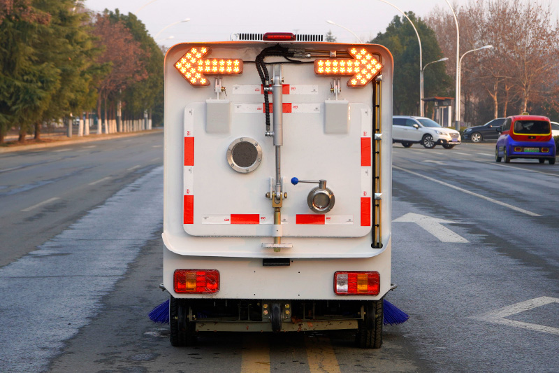 小(xiǎo)神童純電(diàn)掃路車(chē)