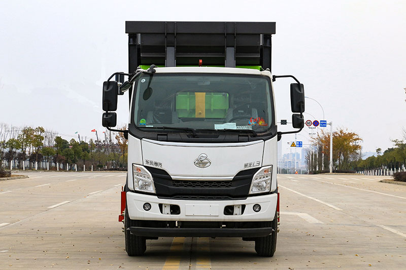 柳汽4500軸距套臂垃圾車(chē) 12方